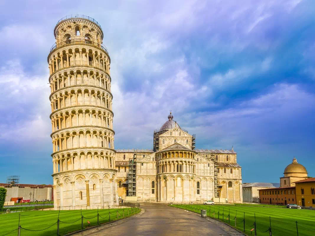 Pisa Tour from Florence with Siena & San Gimignano Visit and Wine Tasting