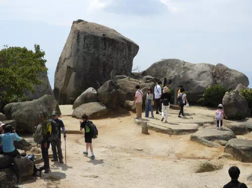Miyajima Mount Misen Hiking Tour with English-Speaking Guide