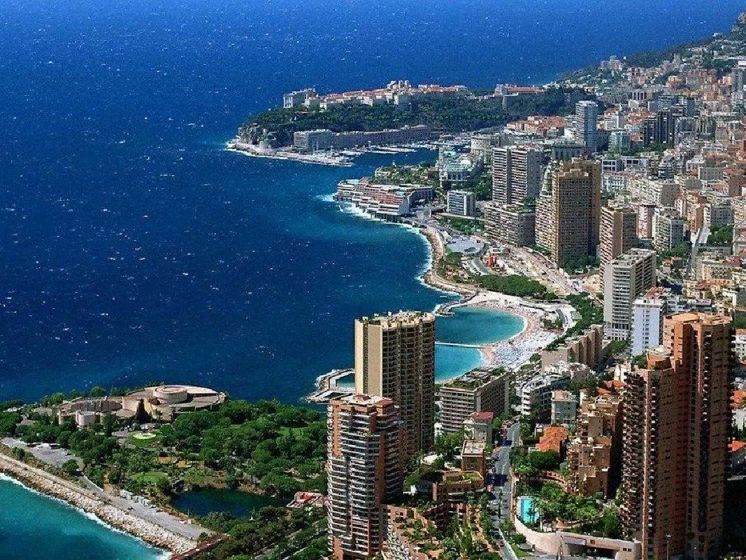 Monaco Day Tour with Prince's Palace and Monte Carlo Visit from Nice