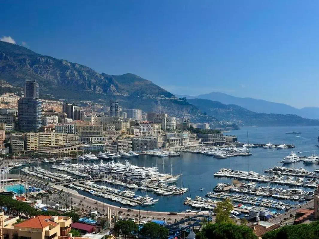 Monaco Day Tour with Prince's Palace and Monte Carlo Visit from Nice