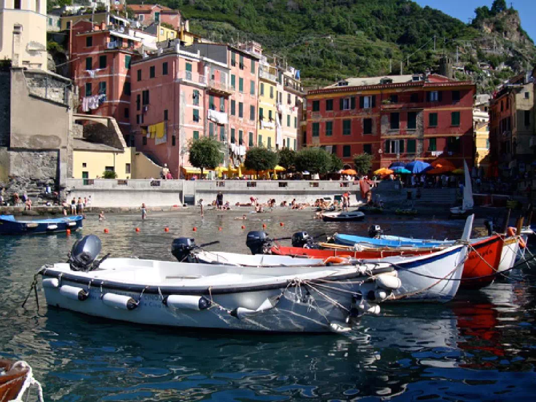 Cinque Terre Hiking Tour from Florence with Expert Guide and Shared Boat Ride
