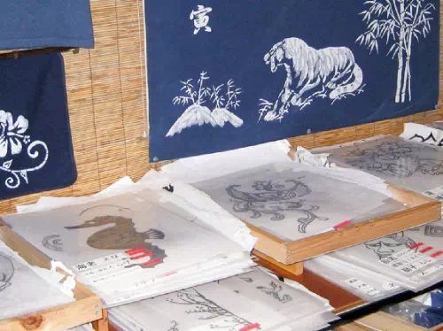 Half Day Traditional Batik and Indigo Dyeing Lesson in Kyoto