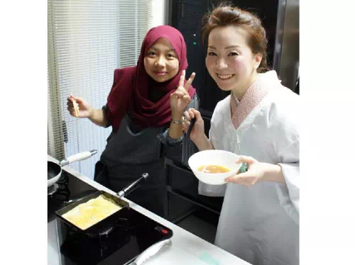 Japanese Home Cooking Lesson in Central Osaka (Halal Friendly)