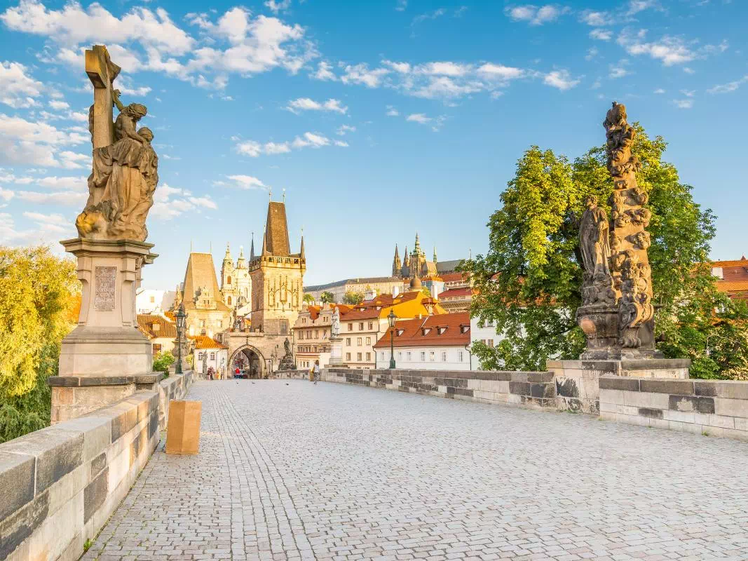 Prague Half Day City Tour with Prague Castle, Old Town and Jewish Quarter Visit