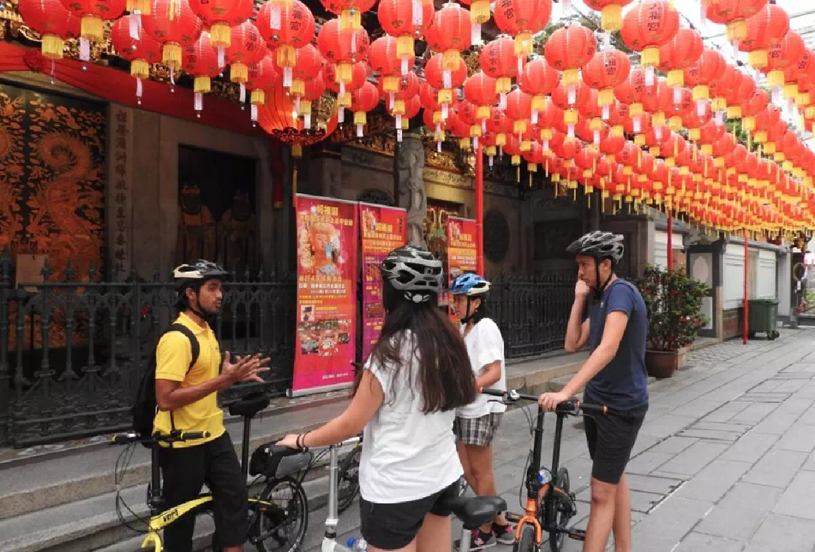Singapore Highlights Half Day Bike Tour with Local Guide