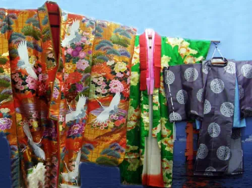 Heian Costume Kimono Dress-up Experience at Miyajima Island