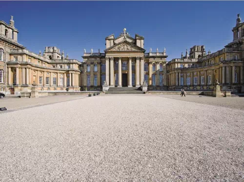 Blenheim Palace, Downton Abbey Village and Cotswolds Tour from London
