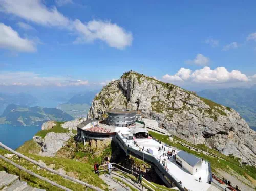 Highlights of Switzerland Two-Day Tour from Zurich with Mt. Pilatus & Mt. Titlis