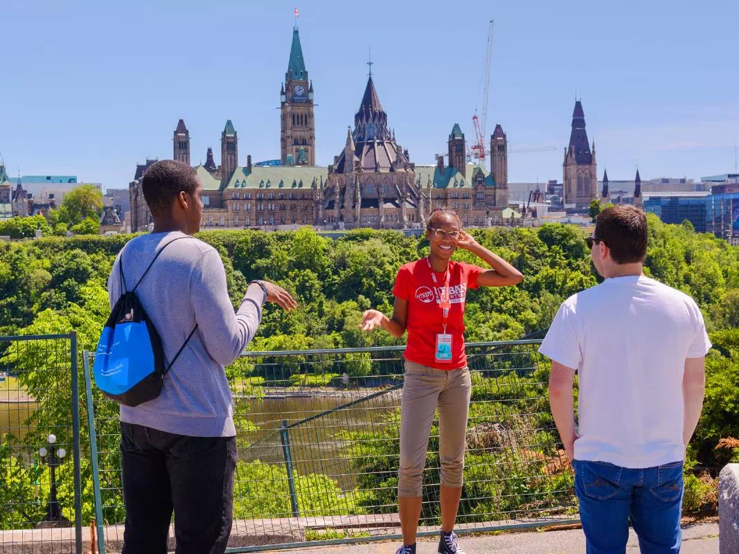 Guided Ottawa Historical Walking Tour with Gatineau City Visit