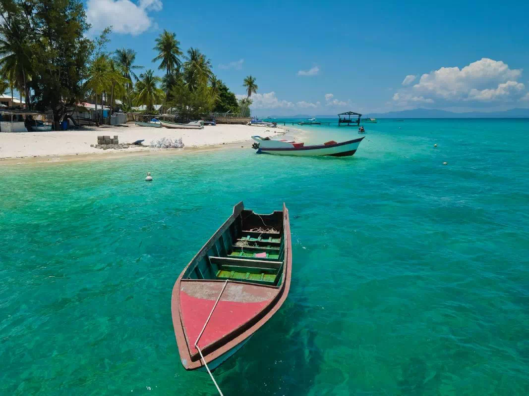 Mantanani Island Full Day Tour from Kota Kinabalu with Lunch