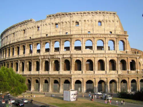 Rome Day Trip from Milan by Train with Hop On Hop Off Bus & Vatican City