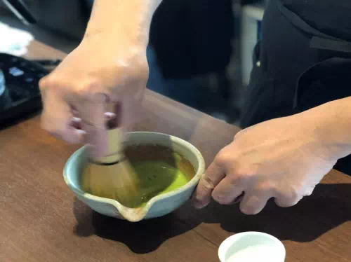 Authentic Japanese Sencha and Matcha Green Tea Tasting Experience in Tokyo