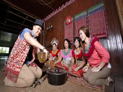 Annah Rais Bidayuh Longhouse Tour from Kuching