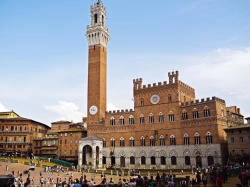 Siena’s Palio Horse Race Day Trip from Florence