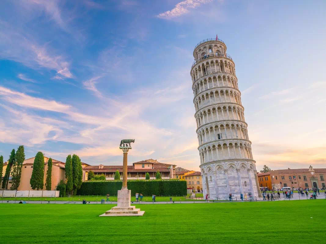 Lucca and Pisa Tour from Florence with Pastry Tasting and Pisa Cathedral Visit