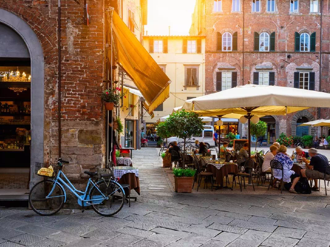 Lucca and Pisa Tour from Florence with Pastry Tasting and Pisa Cathedral Visit