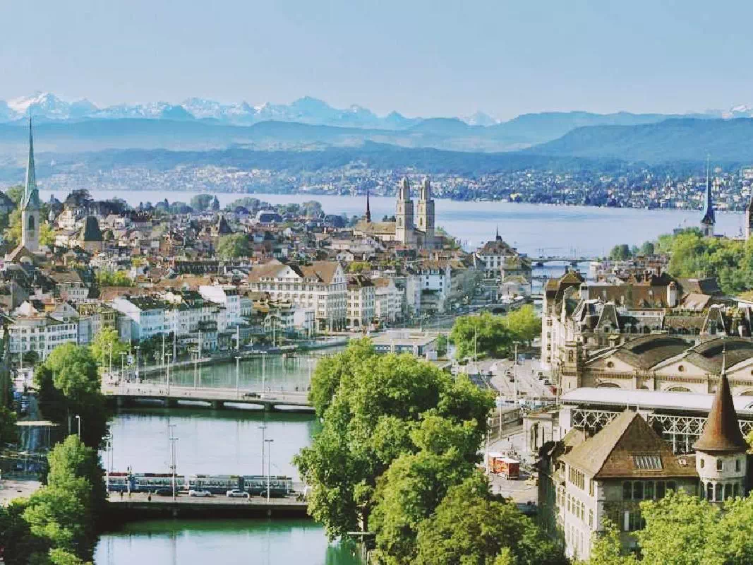 Zurich City Landmarks and Highlights Sightseeing Tour