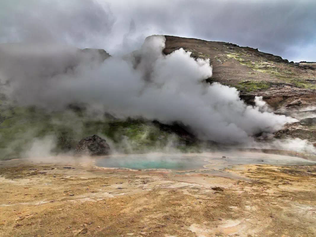 Helicopter Tours in Iceland: Geothermal Tour
