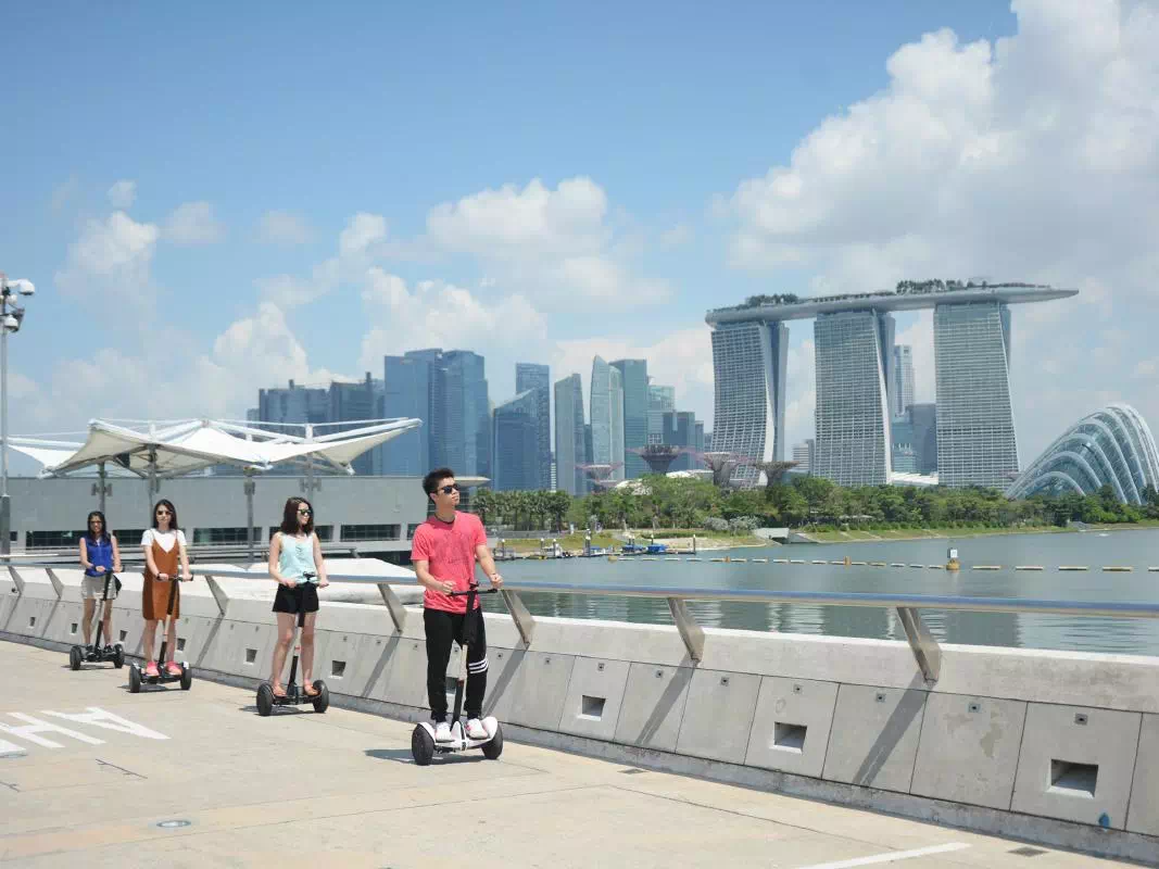 Marina Bay and Singapore Highlights Mini Segway Guided Tour