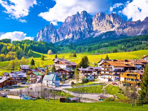Cortina and the Dolomites from Venice Self-Guided Full-Day Tour (May to October)