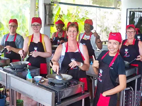 Beginner-Friendly Thai Cooking Class in Phuket with English-Speaking Chef
