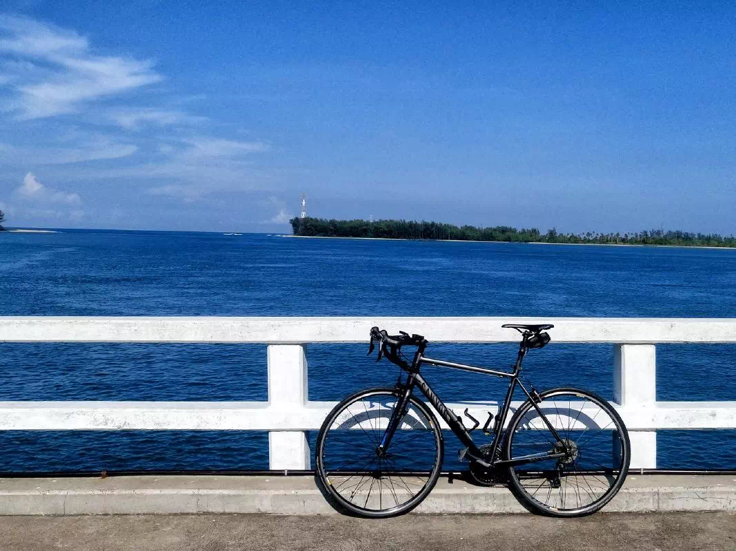 Phuket 100-Kilometer Cycling Adventure with Sarasin Bridge Visit