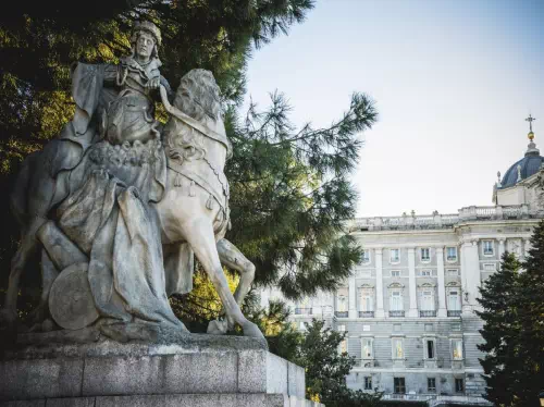 Royal Palace of Madrid Guided Tour with Skip the Line Tickets