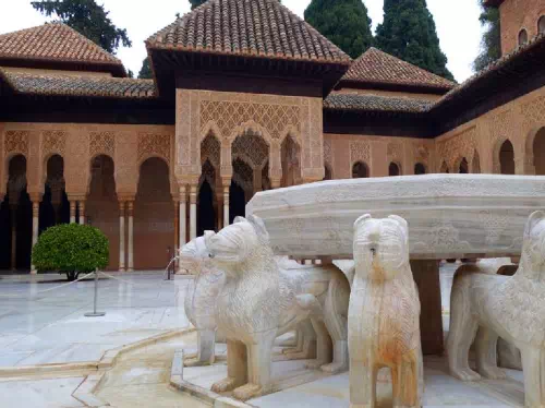 Alhambra and Generalife Palace Full Day Tour from Malaga 