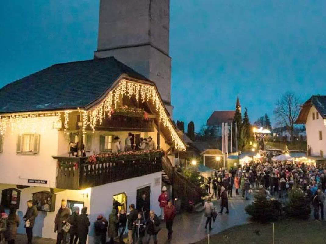 Salzburg Christmas Eve Tour and Silent Night Chapel Visit (December 24, 2020)