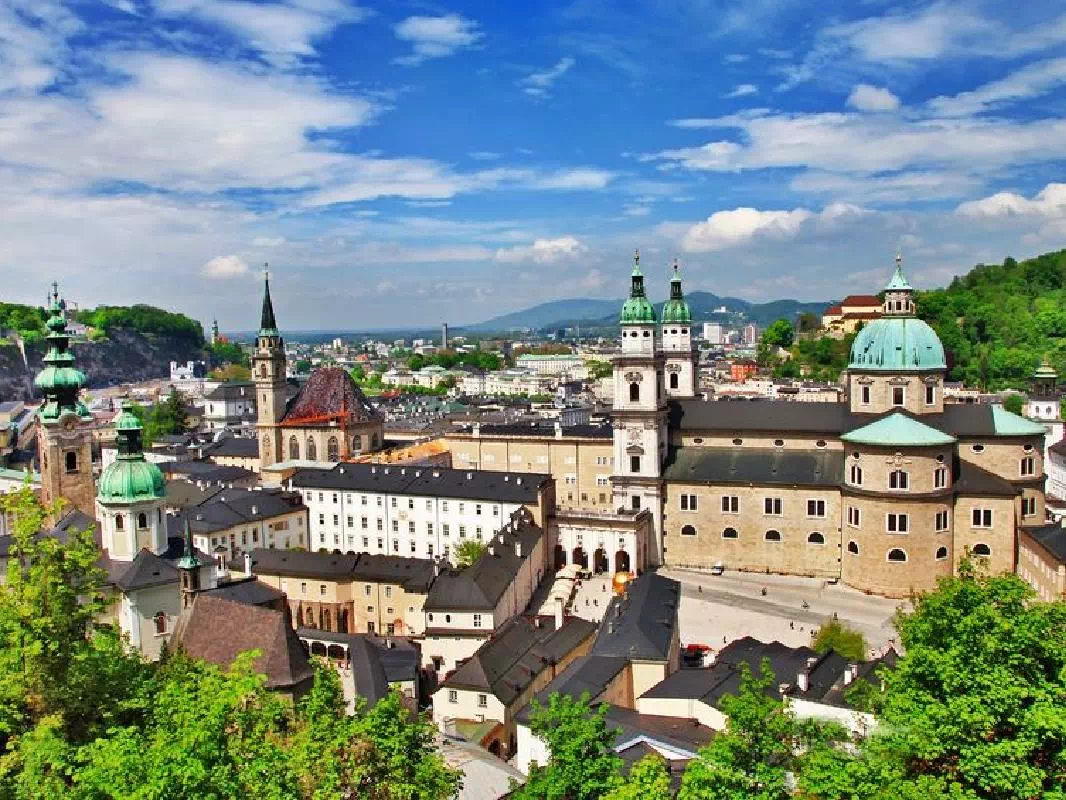 Salzburg City Sightseeing Tour with Mozart Residence and Museum Visit