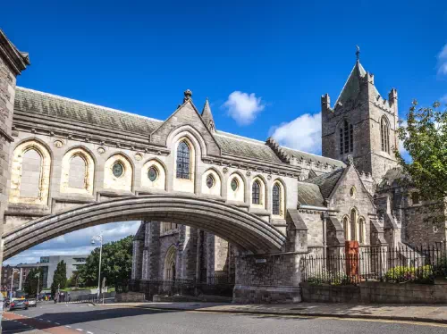 Dublin Pass with Free Entry to 30 Top Attractions & Hop-on Hop-off Bus Tour