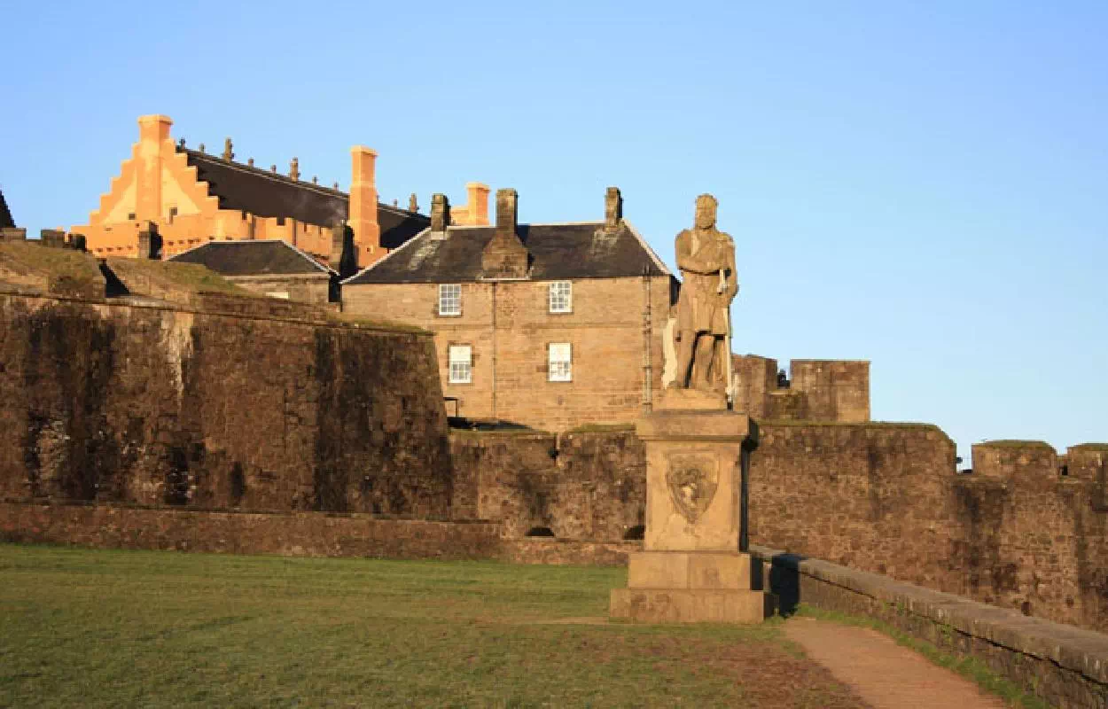 Loch Lomond, Kelpies and Stirling Castle Day Tour from Edinburgh