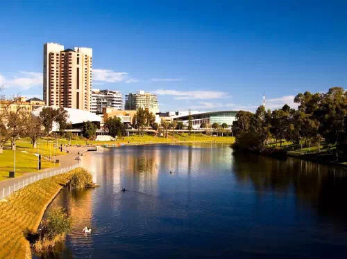 Adelaide Highlights with Hahndorf Tour and Optional Torrens River Cruise