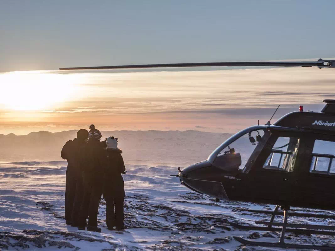 Helicopter Tours in Iceland - Reykjavik Summit Tour