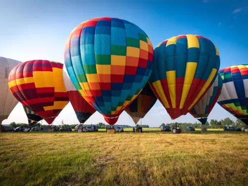 Hot Air Balloon Ride Over Cairns with Hotel Transfers