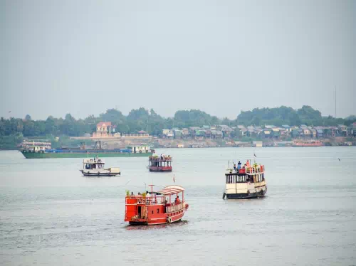 Mekong Island Half Day Tour from Phnom Penh with Sunset River Cruise