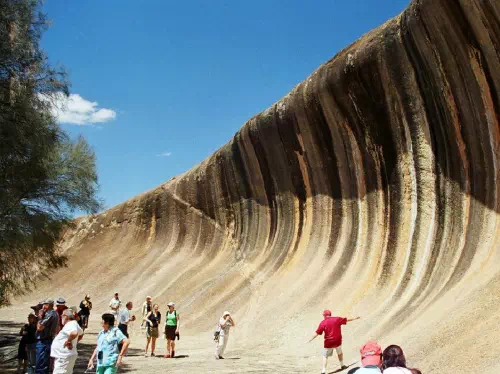 Wave Rock Guided Full Day Tour from Perth