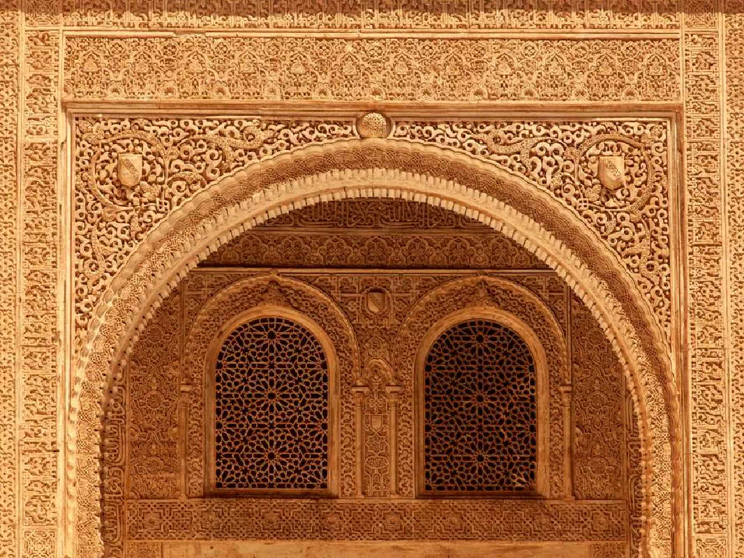 Alhambra Guided Tour with Hammam Al Andalus Granada Arabian Baths Combo Tour