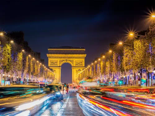 Paris Private Sightseeing Tour at Night with Expert Guide