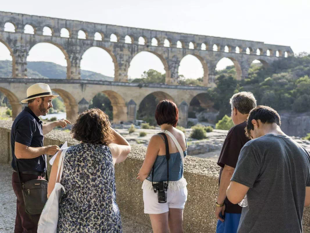 Provence Day Tour from Avignon with Pont du Gard Visit