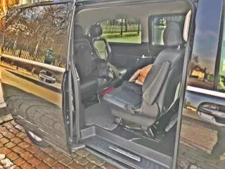 Brussels to Leuven Transfer by Private Mini Van (4-7 Passengers)