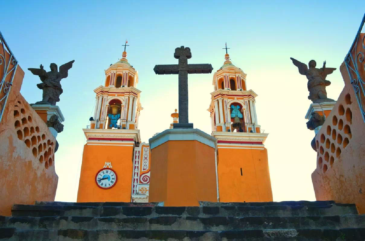 Cholula and Puebla Sightseeing Tour with Lunch from Mexico City