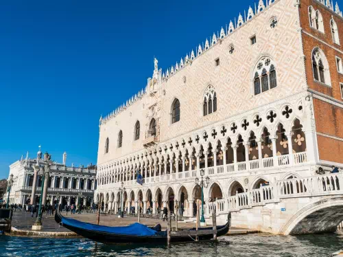 Venice Walking Tour with Doge's Palace and St. Mark's Basilica Visit