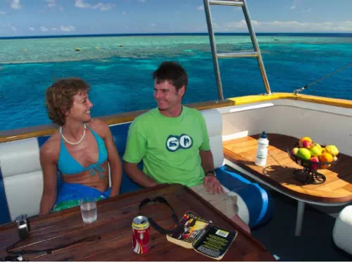 4-Day Great Barrier Reef Diving Adventure from Cairns with Accommodations