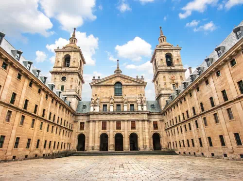 El Escorial Monastery and Valley of the Fallen Guided Tour from Madrid