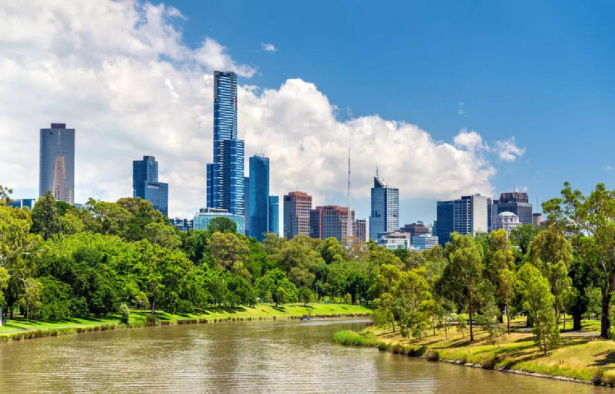 Melbourne City Highlights Tour with Yarra River Cruise