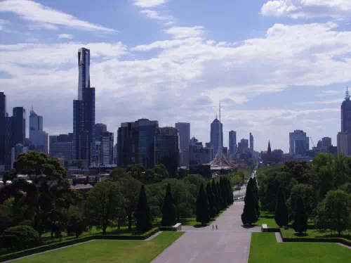 Melbourne City Highlights Tour with Yarra River Cruise