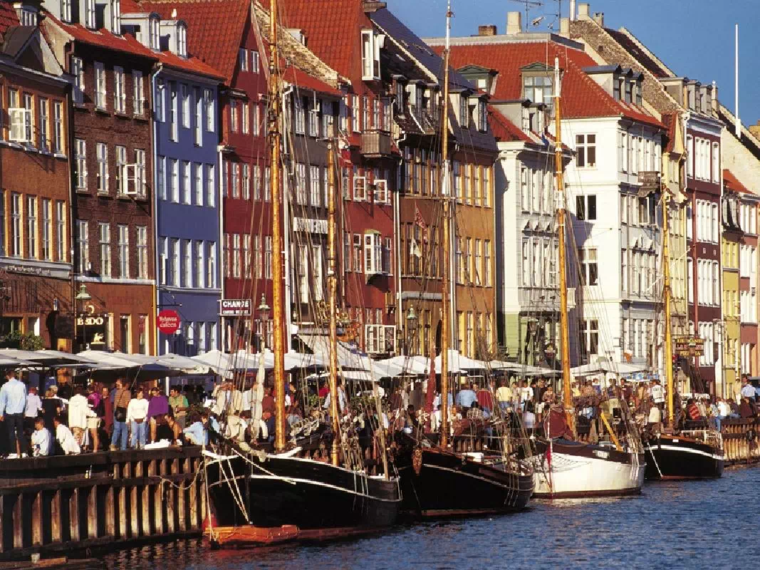 Copenhagen Harbor and Canal Sightseeing Grand Tour