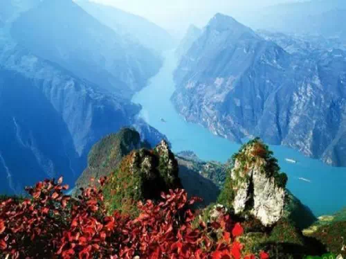 Yangtze River Three Gorges 4 Day Tour by Super 5-Star Yangtze Gold Cruise 