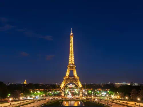 Paris Night Tour with Skip the Line Eiffel Tower and Seine River Cruise